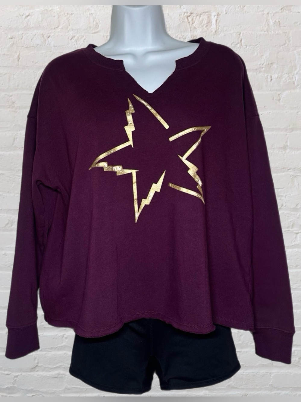 Torrid Plum Raw V Neck Long Sleeve Sweatshirt w/ Gold Graphic Star Size Plus 0